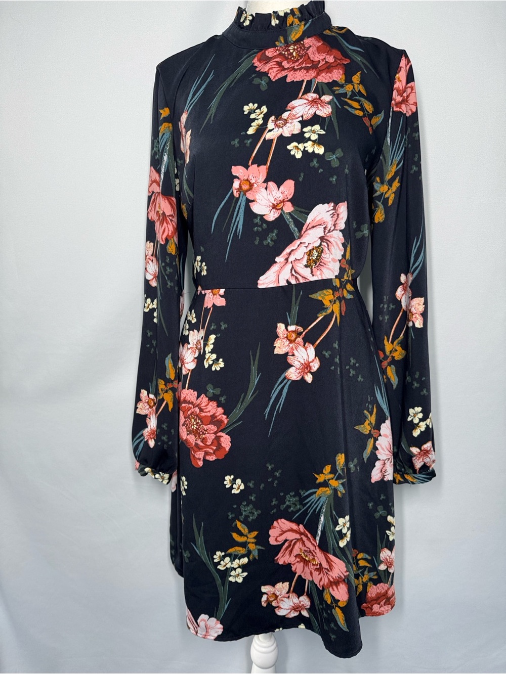❤️3/$30 Lark & Ro Smocked Mock Neck Floral Dress Long Sleeve Satin Silky Shift-2